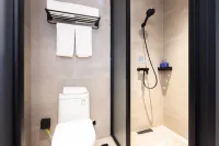 HanTing Hotel (Zhoukou Wuyi Square) - 2 stelle
