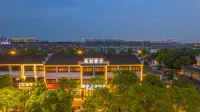 HuaJiYaShe Hotel (Nanxun Guzhen Scenic Area South Gate) Hotel in zona Xiaolianzhuang