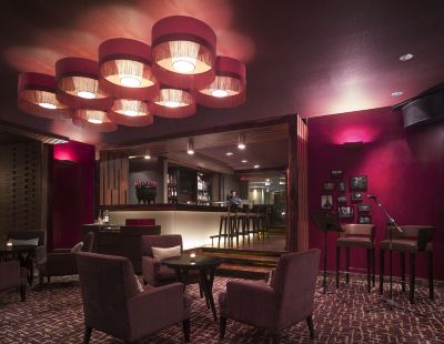 バー ニューワールド マカティ ホテル、マニラの写真