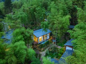 Anji Muyun Valley·Star Camping Villa (Hello Kitty Paradise)