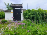 Scenery Retreats (Qinling Mount Taibai Hot Spring Retreat) - Villas