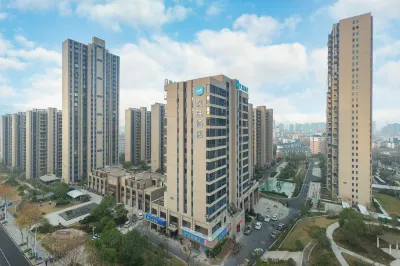 HanTing Hotel (Jiujiang Xueyuan Railway Station) Hotel a Jiujiang