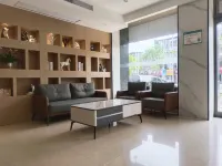 Xinxiang 988 Hotel (No. 2 Middle School and Second Hospital Branch)