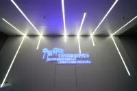 FJ Intelligent Hotel (Fluoro-based New Materials Industry Research Institute) Hôtels à : Jiaozuo