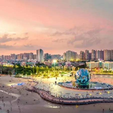 Excemon Beihai Beach Hotel（Yintan Chaodiao Square Store）