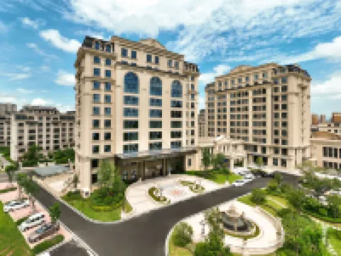 Crystal Orange Anyang Linzhou Hongqiqu Avenue Hotels in Linzhou