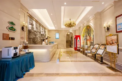 Vienna Hotel (Shenzhen Huaqiang North) Hotel berhampiran Shenzhen Postgraduate Teaching Spot， Shanghai University of Finance and Economics