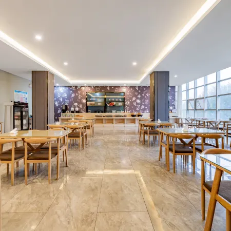 HanTing Premium Hotel (Ordos Kangbashi Scenic Area)