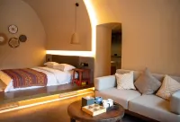 Hukou Waterfall Ancient Ferry Homestay Hotels in Yichuan