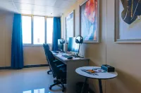 CHEERS C-position E-sports Hotel