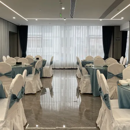 Ziteng Hotel