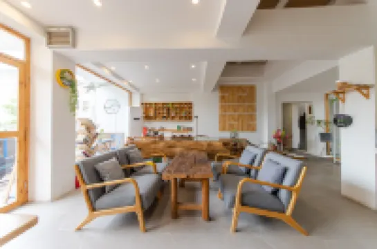 Floral Hotel·No.76 Designer Boutique Hotel (Huimin Street Branch, Zhonglou Subway Station, Xi'an)