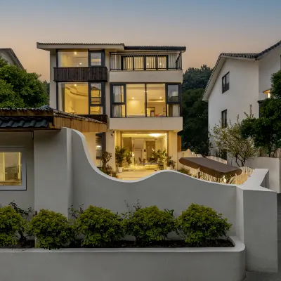 Hangzhou Shanzhiwu Homestay (Xihu Jiuxi) โรงแรมใกล้หอคอยราชวงศ์ฮั่น