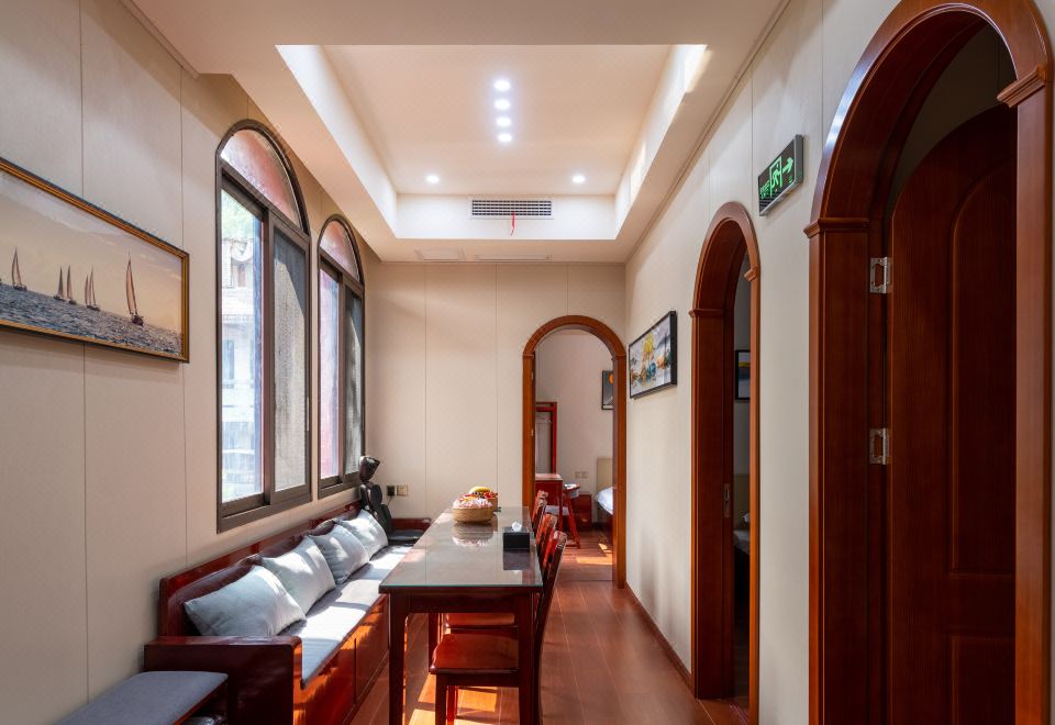 Nanbin Road Mansion 안뜰