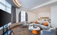 R  ROYALSS HOTEL Hotels near Water Transport Wharf