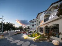 大理·遇嘉人オーシャンビューリゾートホテル(洱海雙廊) 月亮宮周辺のホテル