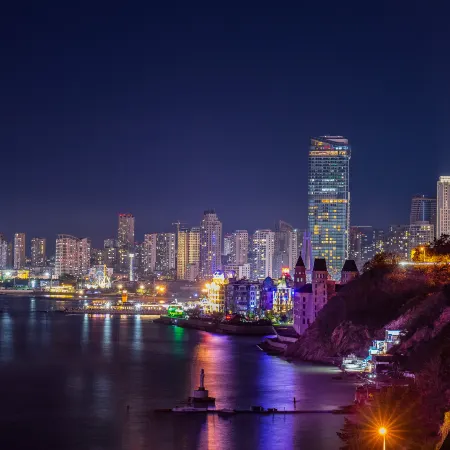 Dalian Kyushu International Hotel (Railway Station Zhongshan Plaza) Отели рядом с достопримечательностью «Даляньская телебашня»