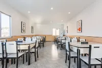 Elong Me Anlai Hotel (Qiandongnan Huangping Dongmen Street)