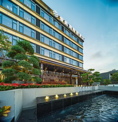Aishangwan Resort (Lingshui Nanwan Huazhen Branch) Hotels near Xincun Harbor