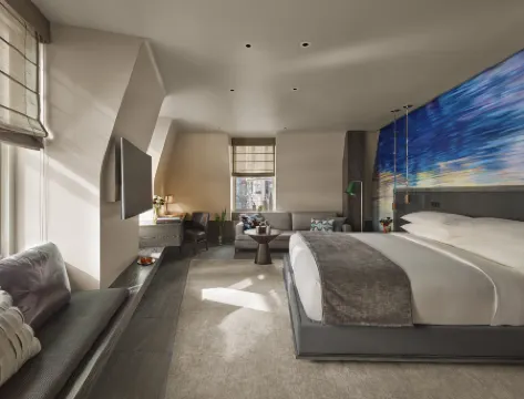 The Knickerbocker Hotel