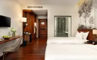 Koulen Central Hotel - balcony