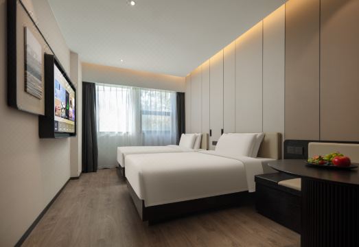 3. 상하이 푸동 에..