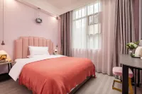 Huishui Hongfa Xiaozhu Hotel (Pedestrian Street Branch) Hotels in Huishui