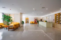 April Sky Holiday Inn