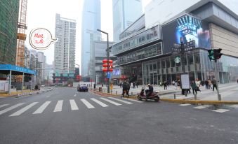 Mushang Homestay (Wuyi Square IFS International Financial Center)