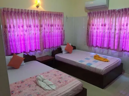 Santepheap Guesthouse Отели в г. Стуенг Саен