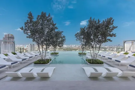 Eastin Grand Hotel Phayathai