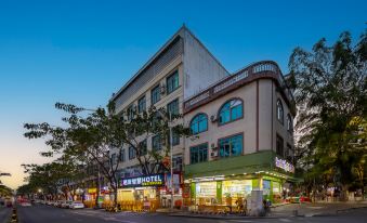 Xiangqing Qi'an Smart Hotel (Tunchang Central Commercial Plaza)