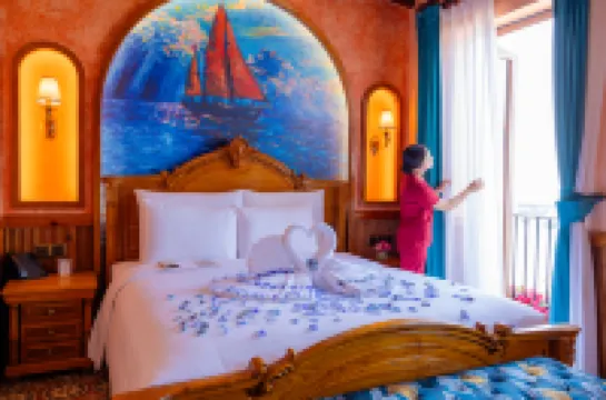 Venice Hotel Phu Quoc - Free Airport Shuttle & Sunset Town Tour