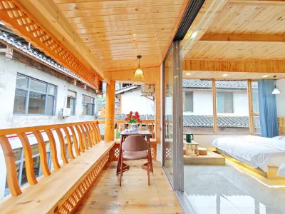 Zhaoxing Dong Village Dongjia Homestay Chinese Inn