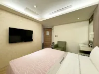 Ai-Lai Fashion Hotel
