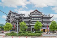 Golden Apple Hotel (Libo Ancient Town Deng Enming Square Branch)