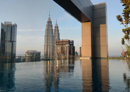 Royce Residence Kuala Lumpur by WYATT Отели рядом с достопримечательностью «Парк 99 Уандерленд»