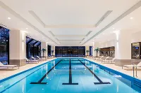 Hilton Tokyo Bay - Kolam Renang