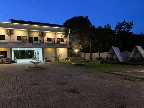 Grand Wisata Hotel Hotel di Sambas