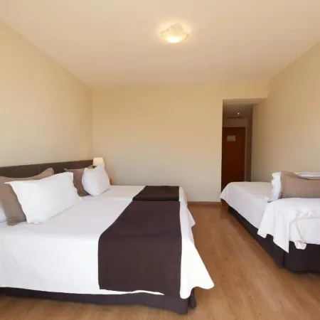 Sercotel Hotel Zurbarán Palma Отели рядом с достопримечательностью «Торговый центр El Corte Ingles»
