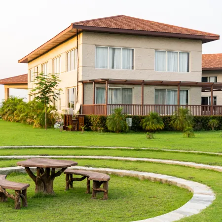 River Bank Jungle Resort