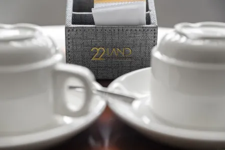 22Land Hotel Saigon & Spa