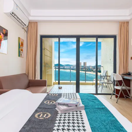 Qiyue Seaview Apartment (Yangjiang Hailingdao Dajiaowan Branch)