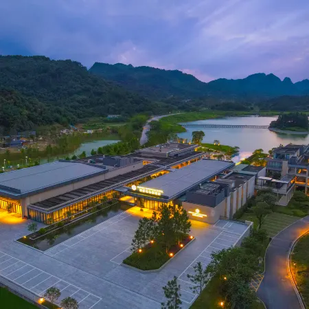 Yingde Jiqingli Xianhu Hotel