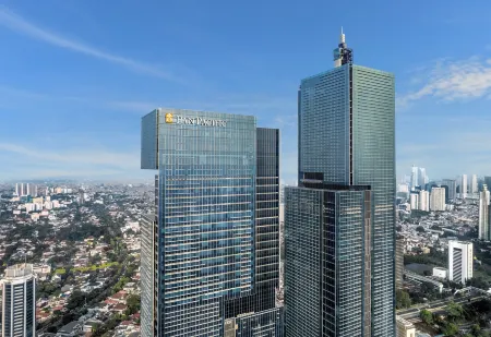 Pan Pacific Jakarta Отели рядом с достопримечательностью «Национальный монумент (Монас)»