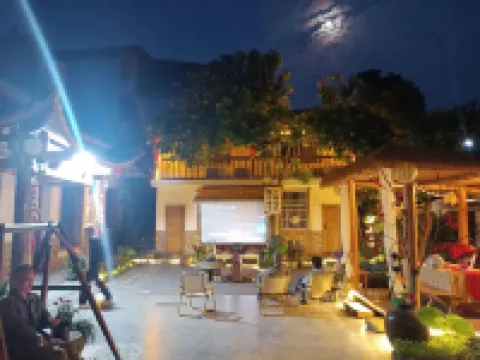 Xiangzixi Inn (Zhangjiajie Forest Park Branch)