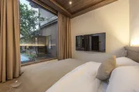 Stars Like rain Hotel - พร้อมระเบียง