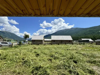 Kanas Kunshye luxury private accommodation Hotels near Kanas River