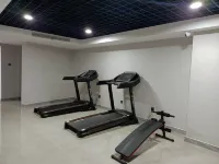 Barton Hotel（Mount Jiuhua Airport） - نادي رياضي