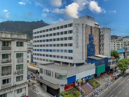 Home Inn (Ningde Wanda Jiaocheng District Government Store) Отели рядом с достопримечательностью «Ningde Normal University»